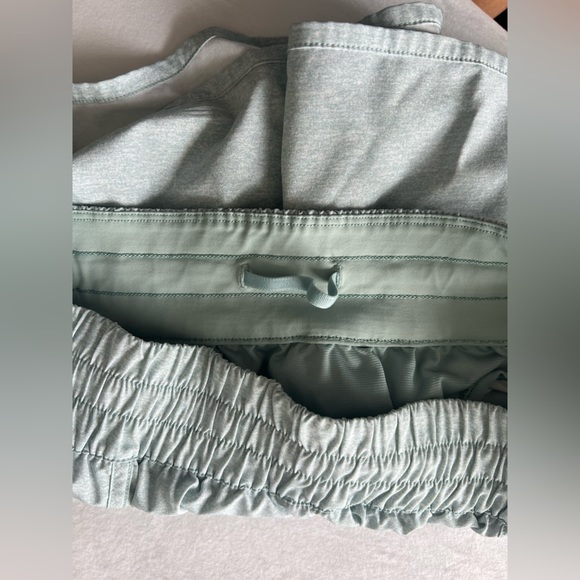 Lululemon Hotty Hot Short - Picture 4 of 5